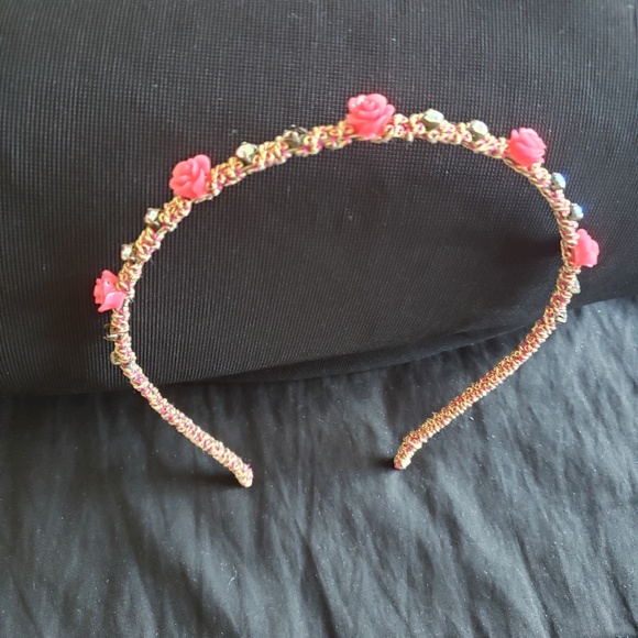 Pretty Rose Headband - Picture 1 of 2